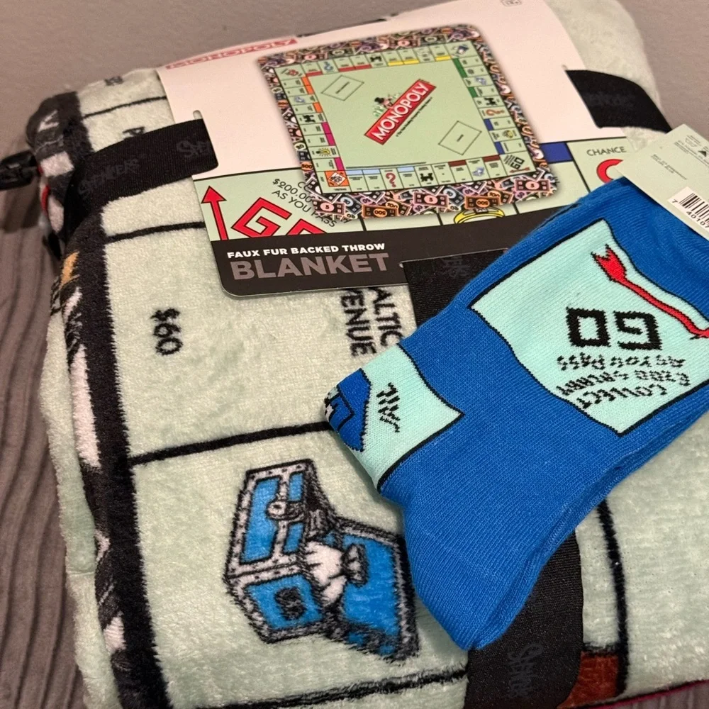 Monopoly Faux Fur Throw Blanket - Green - Picture 4 of 8